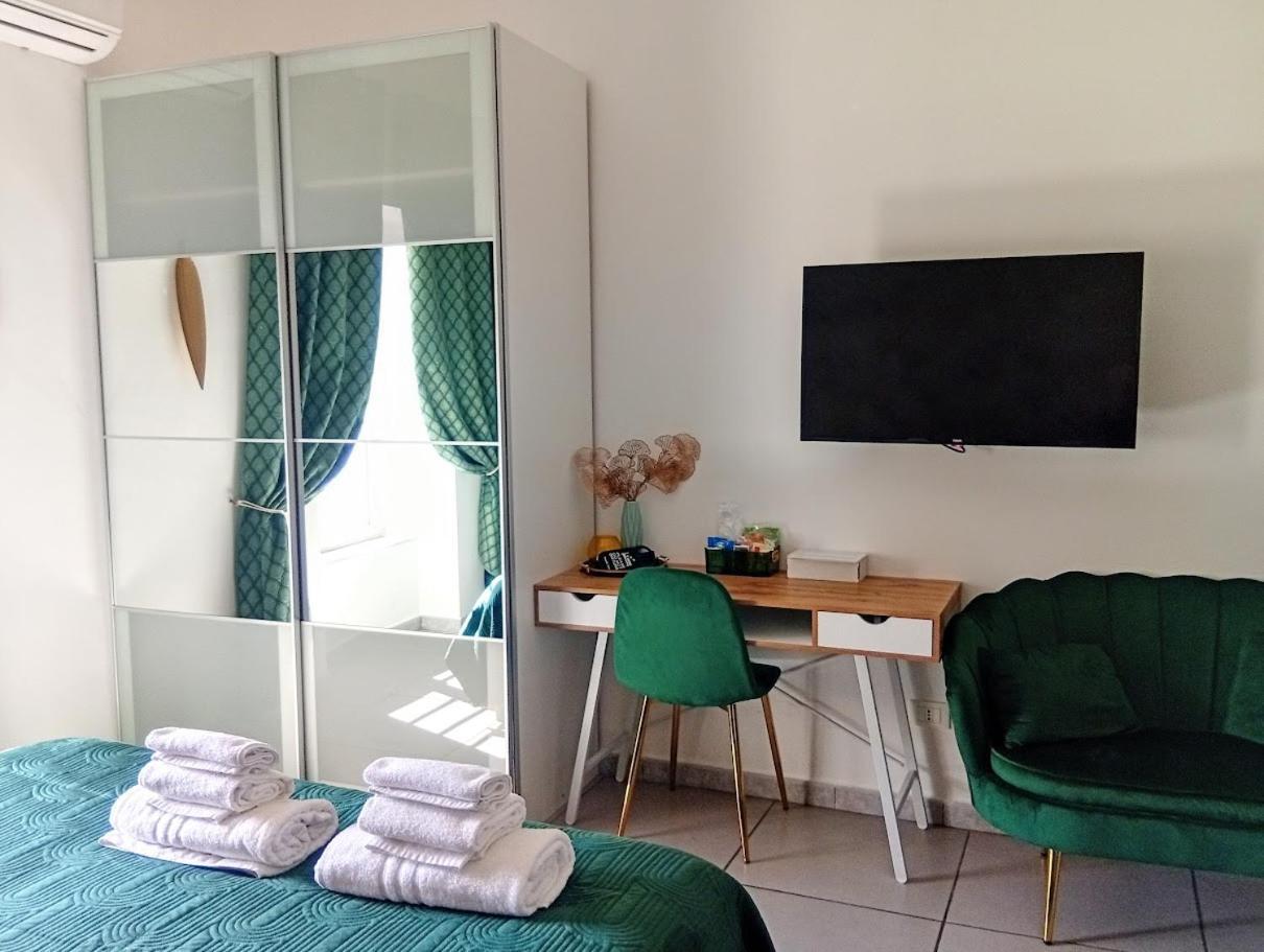 Bed and Breakfast Megaride Santa Lucia Neapel Exterior foto