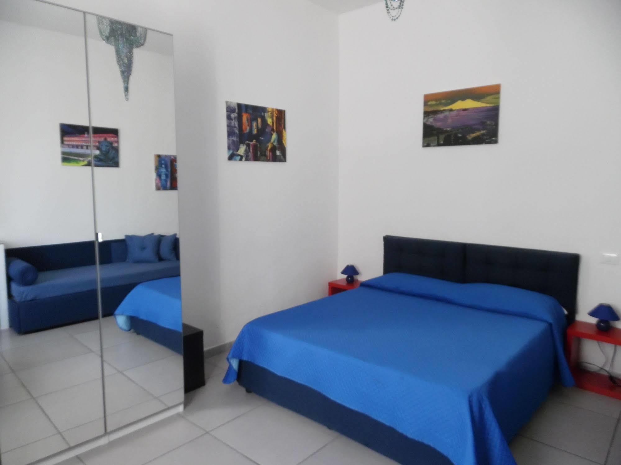 Bed and Breakfast Megaride Santa Lucia Neapel Exterior foto